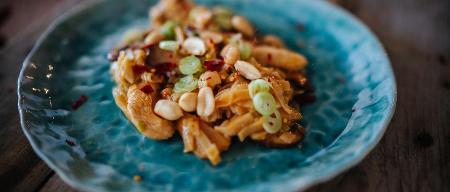 SPAR Mahlzeit Hühnchen mit Pilzen, Pastinaken und Woknudeln