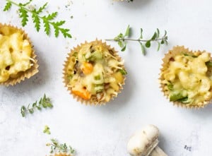 SPAR Mahlzeit! Nudelmuffins auf weißem Hintergrund