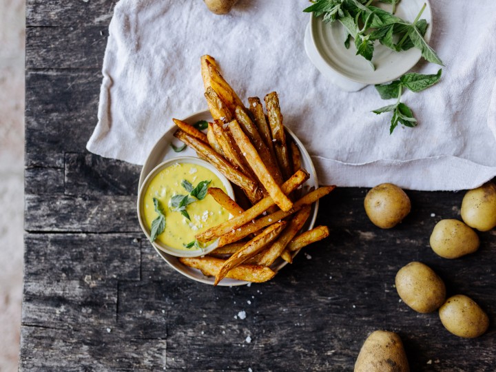 Ofen-Pommes mit Dip