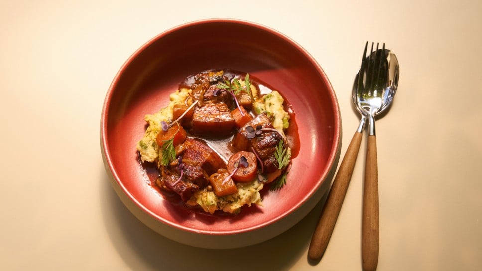 Schweinebauch in Dunkebiersauce