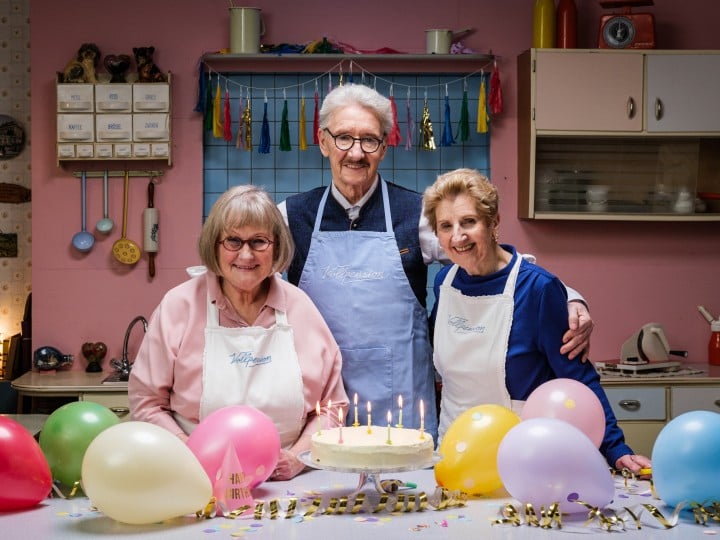 Oma Marianne, Oma Susi und Opa Bert von der Vollpension