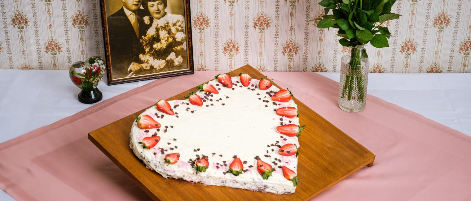 Omas Becherkuchen in Herzform