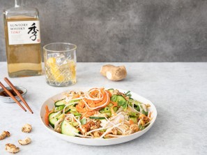 SPAR Mahlzeit Reisnudelsalat mit pochiertem Hühnchen