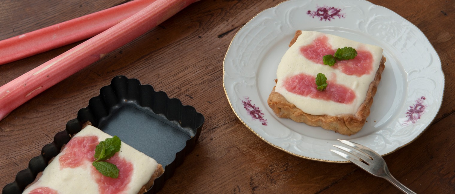 SPAR Mahlzeit! Panna Cotta Tarte mit Rhabarber Kompott