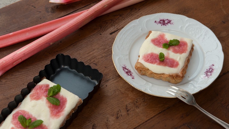 SPAR Mahlzeit! Panna Cotta Tarte mit Rhabarber Kompott
