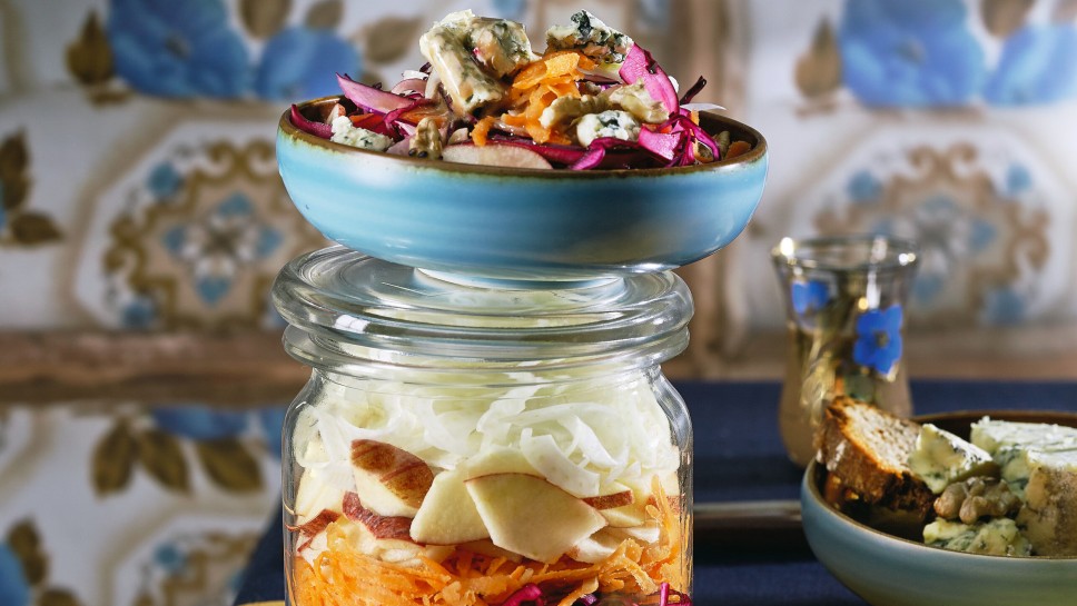 SPAR Mahlzeit Rotkrautsalat mit Karotten, Fenchel und Blauschimmelkäse