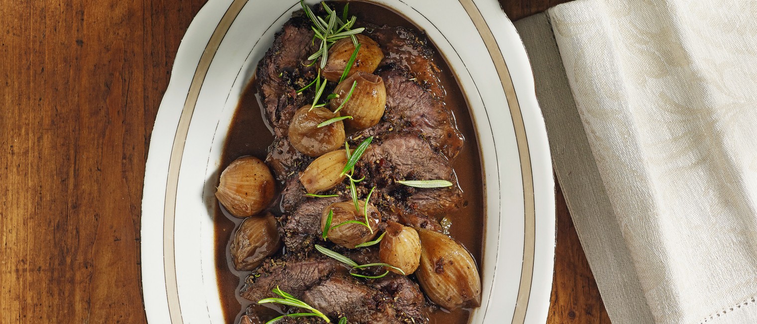 geschmortes Rindfleisch in Barolo