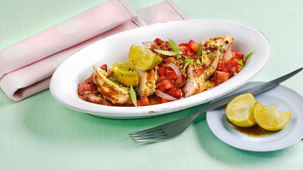 SPAR Mahlzeit gegrilltes Hühnerfilet mit feurigen Limetten-Erdbeeren