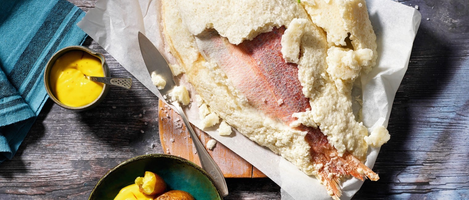 SPAR Mahlzeit Goldbrasse in der Salzkruste mit Safran-Aioli