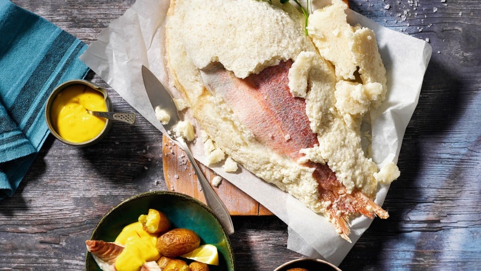 SPAR Mahlzeit Goldbrasse in der Salzkruste mit Safran-Aioli