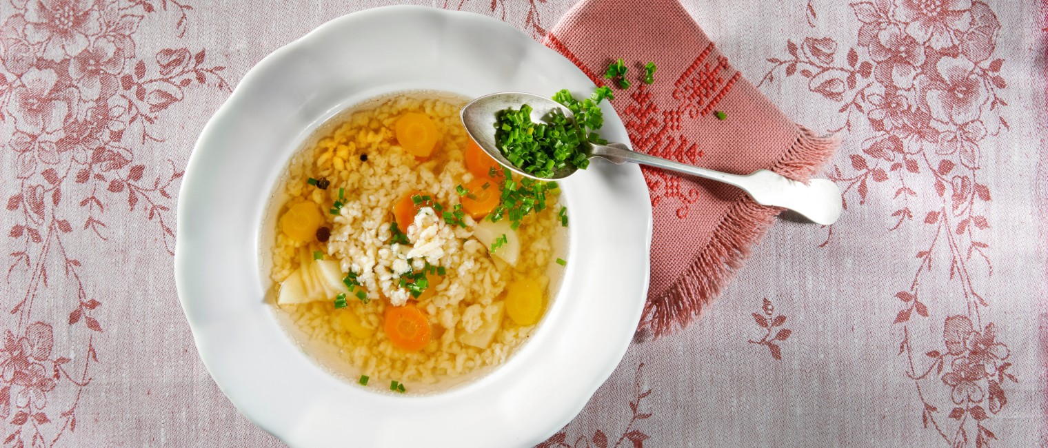 SPAR Mahlzeit geselchte Suppe mit Reibgerstl