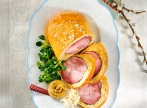 SPAR Mahlzeit Osterschinken im Kartoffelbrotteig mit Honigsenf