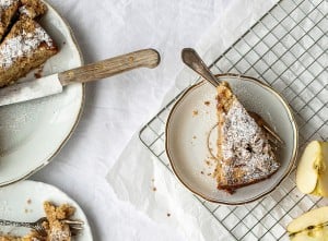 Buchweizen-Apfelkuchen mit Streuseln