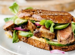 SPAR Mahlzeit Rustikales Steaksandwich