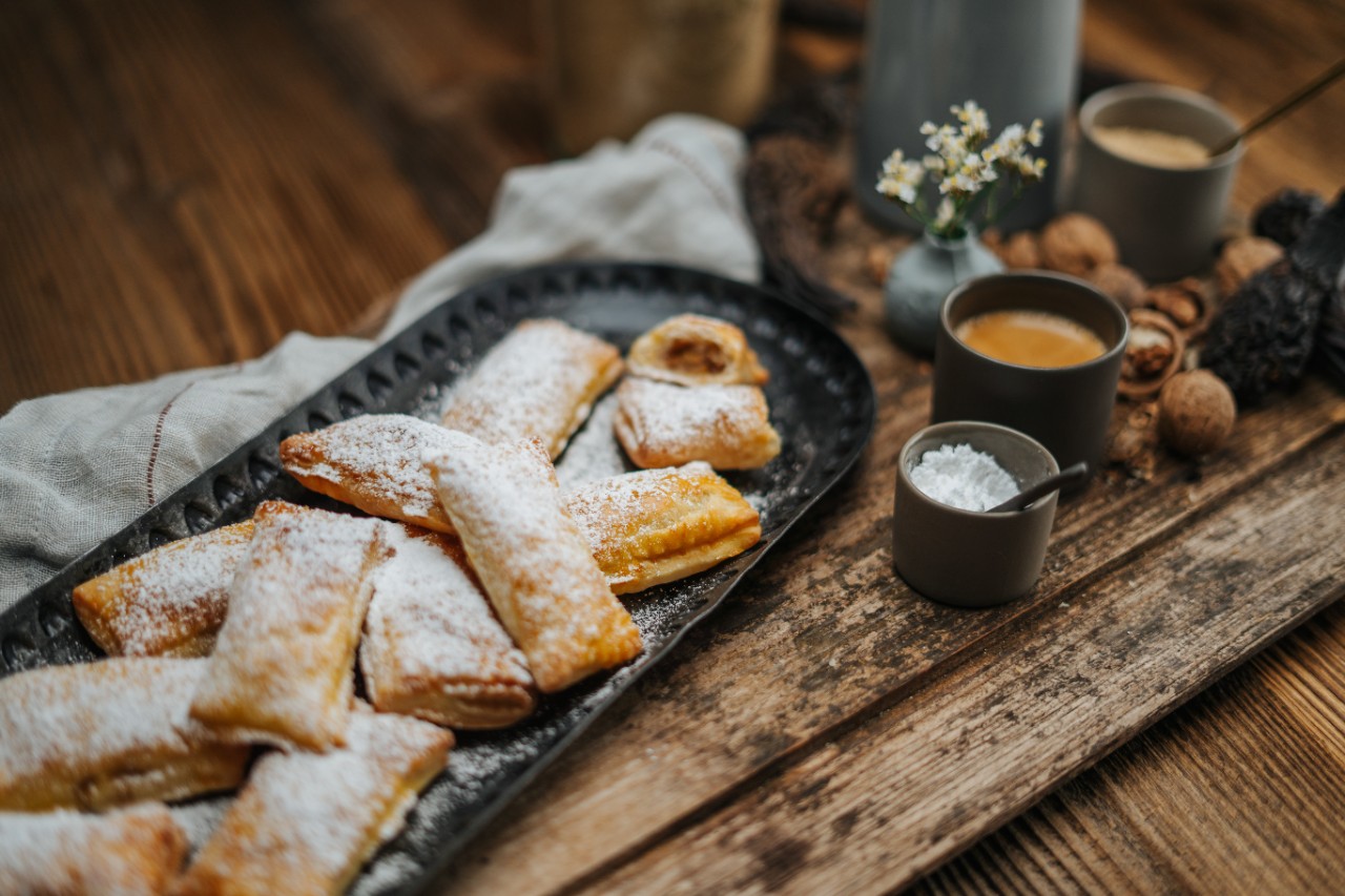 Polsterzipfel mit karamellisierter Birne