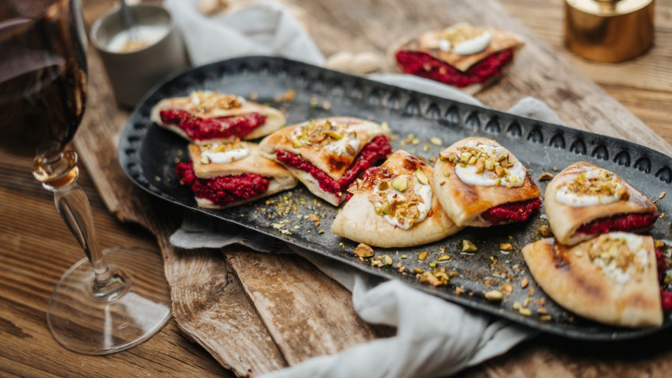 SPAR Mahlzeit Pitabrot mit Rote-Rüben-Pesto