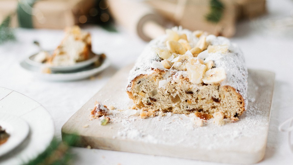 Stollen mit exotischen Früchten