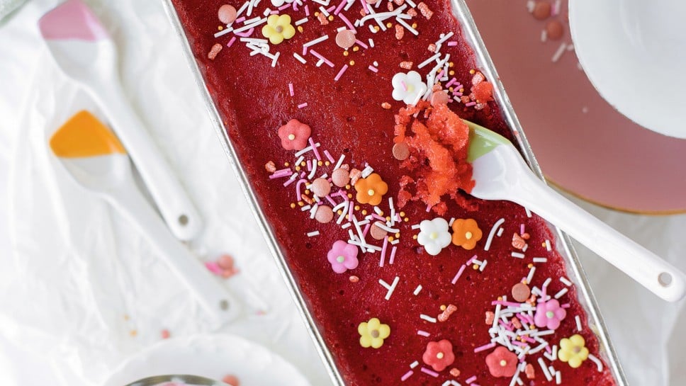 SPAR Mahlzeit fruchtiges Erdbeersorbet