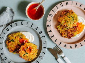 SPAR Mahlzeit Käse-Fritters mit Kartoffeln, Karotten und Zucchini