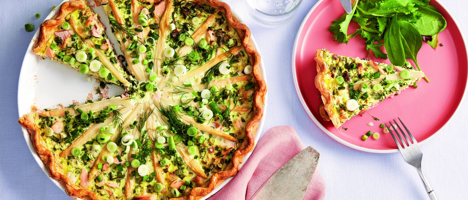 SPAR Mahlzeit Lachs-Spargel-Tarte mit Frühlingszwiebel und Dill
