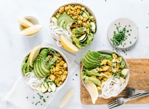 SPAR Mahlzeit Tofu-Eierspeis-Bowl