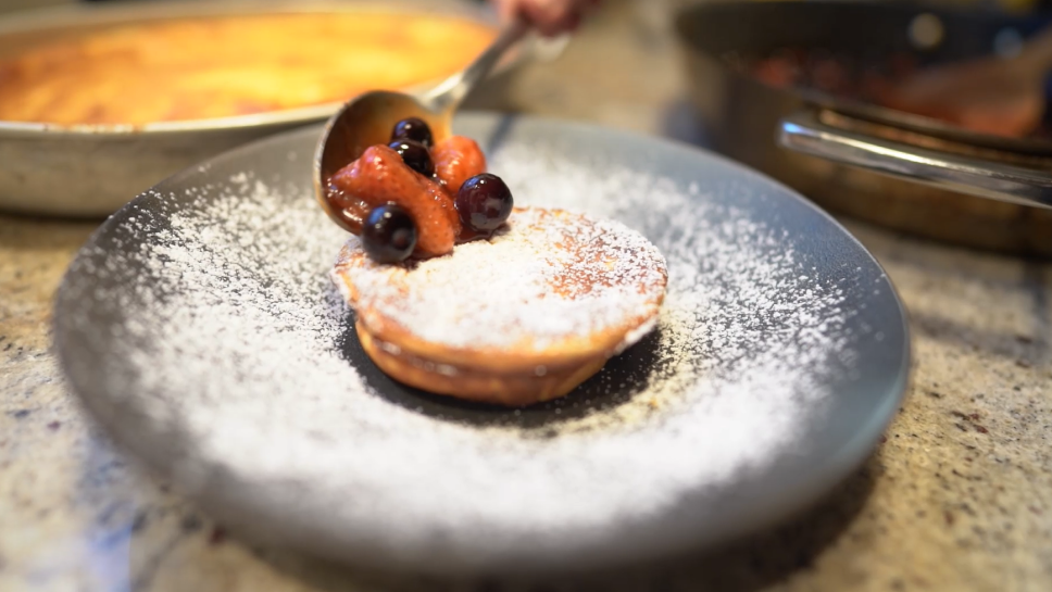 SPAR Mahlzeit Gebackener Labneh-Auflauf mit Portweinbeeren