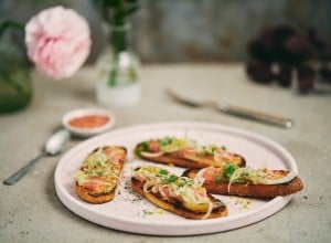 SPAR Mahlzeit Crostini mit Rhabarber und Fenchelsalat