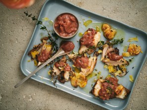 SPAR Mahlzeit knuspriges Hendl mit Rhabarber-Chutney