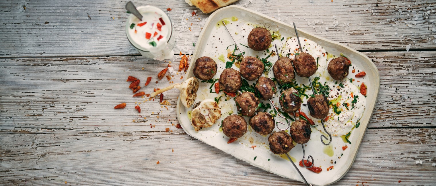 SPAR Mahlzeit Gegrillte Polpette mit Knoblauch-Dip