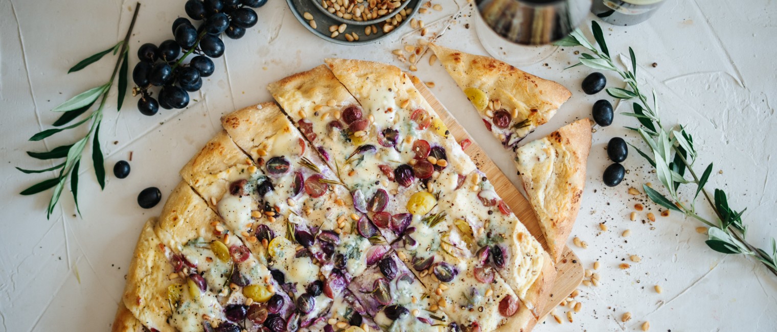 SPAR Mahlzeit Pizza mit Trauben und Gorgonzola