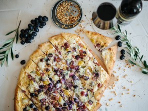 SPAR Mahlzeit Pizza mit Trauben und Gorgonzola