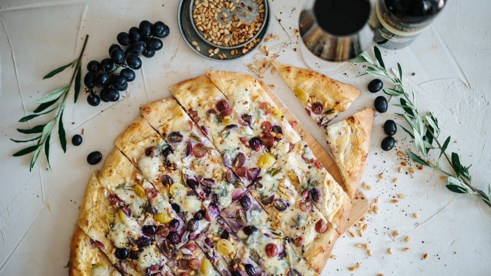 SPAR Mahlzeit Pizza mit Trauben und Gorgonzola