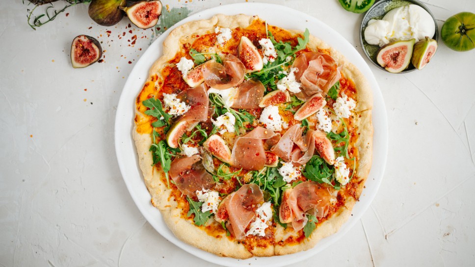 SPAR Mahlzeit Pizza mit Prosciutto, Feige & Mozzarella