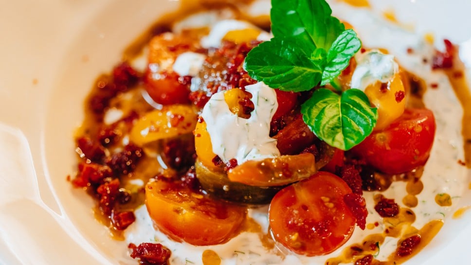 SPAR Mahlzeit Bagna-Cauda-Salat mit Chorizo-Crumble
