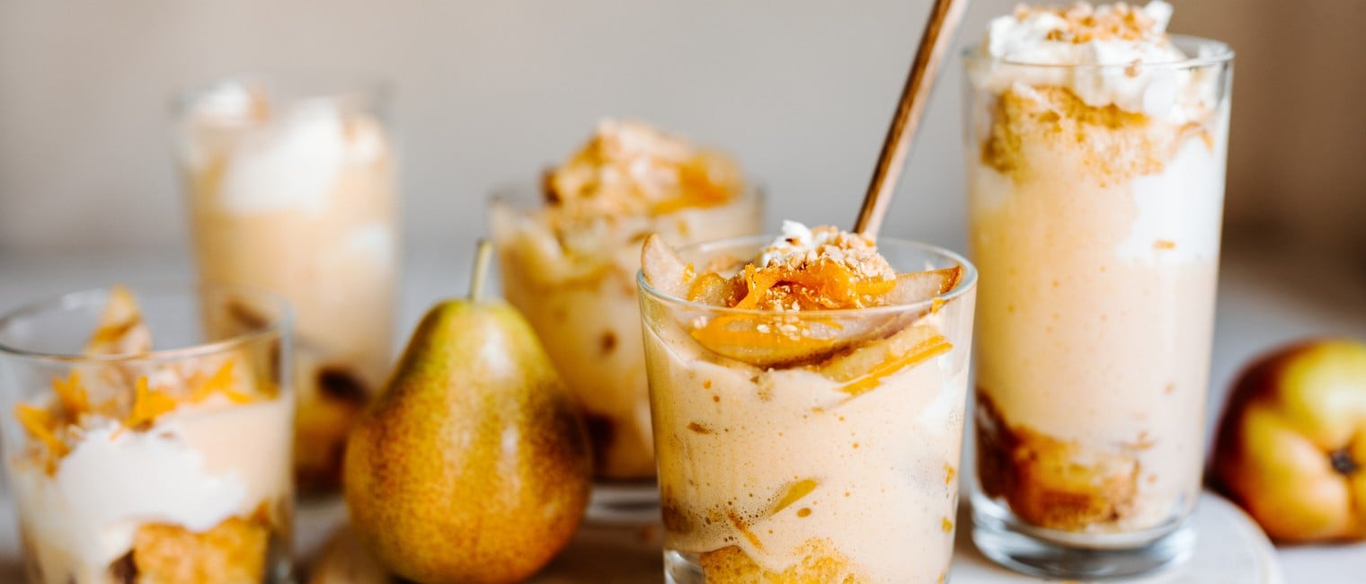 SPAR Mahlzeit Trifle aus Biskuit, Orangen-Sabayon und marinierten Birnen