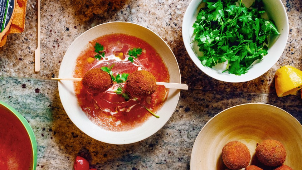 SPAR Mahlzeit Kürbis-Arancini auf Tomatenspiegel