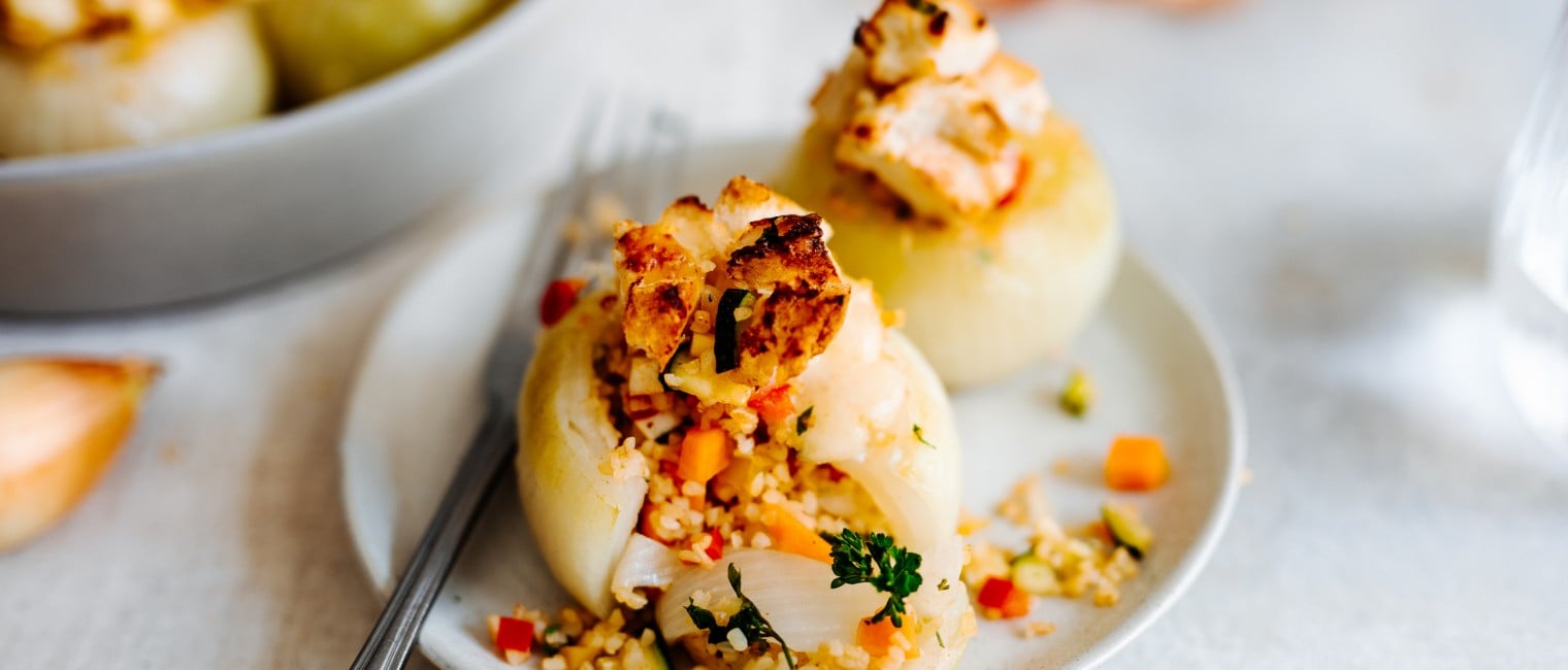 SPAR Mahlzeit Ofen-Zwiebeln mit Bulgur-Gemüse-Füllung