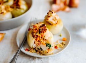 SPAR Mahlzeit Ofen-Zwiebeln mit Bulgur-Gemüse-Füllung