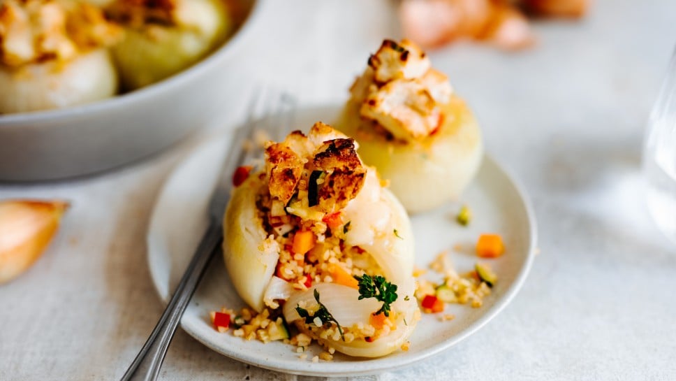 SPAR Mahlzeit Ofen-Zwiebeln mit Bulgur-Gemüse-Füllung