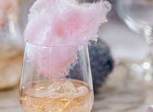 SPAR Mahlzeit Champagner-Wermut-Cocktail mit Zuckerwatte