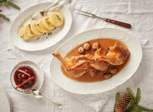 SPAR Mahlzeit Confierte Entenhaxerl mit Grießknödel und Maroni