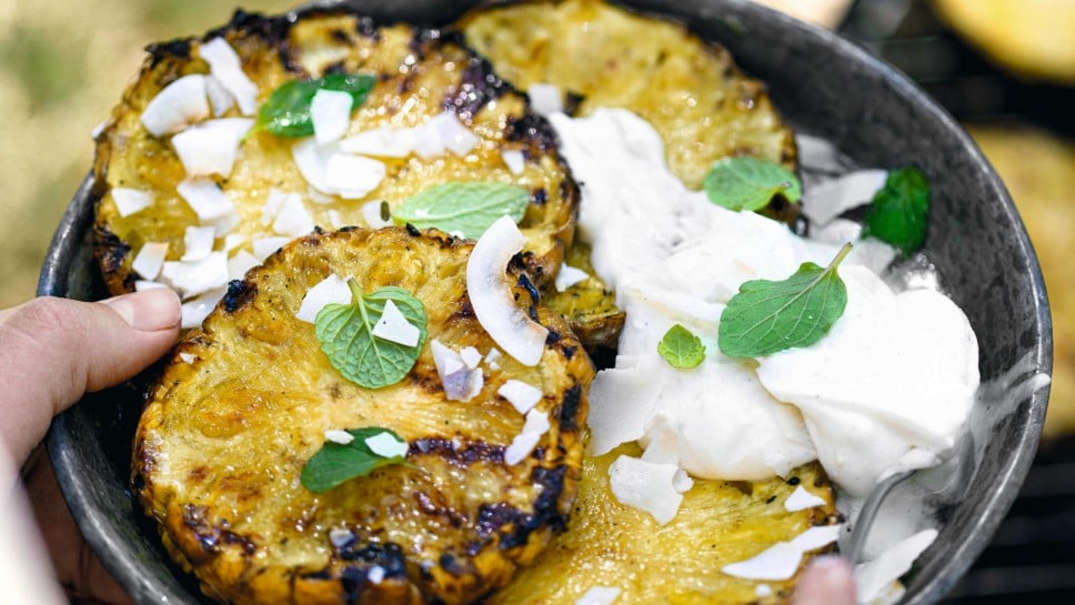 SPAR Mahlzeit gegrillte Ananas mit Kokos-Mascarpone-Creme