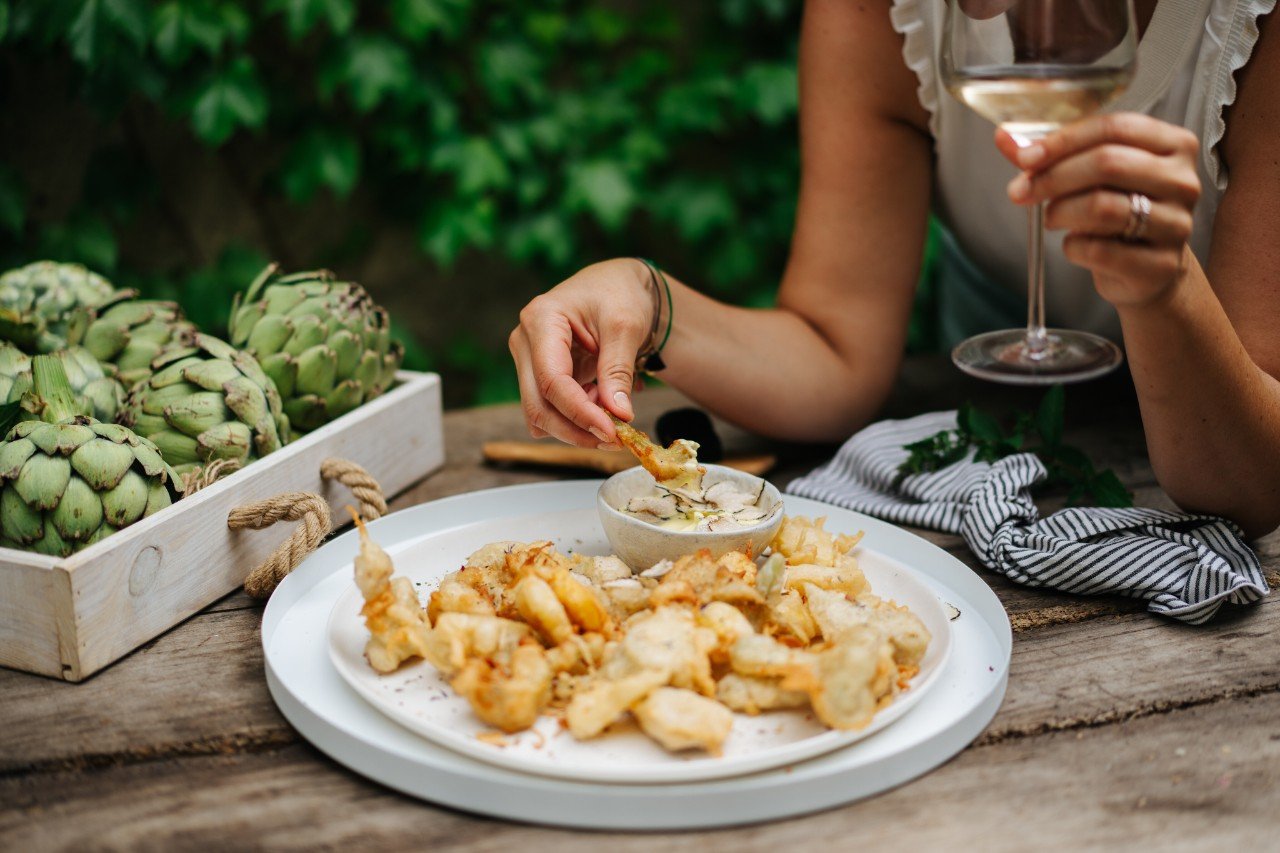 Artischocken und Kartoffeln im Backteig