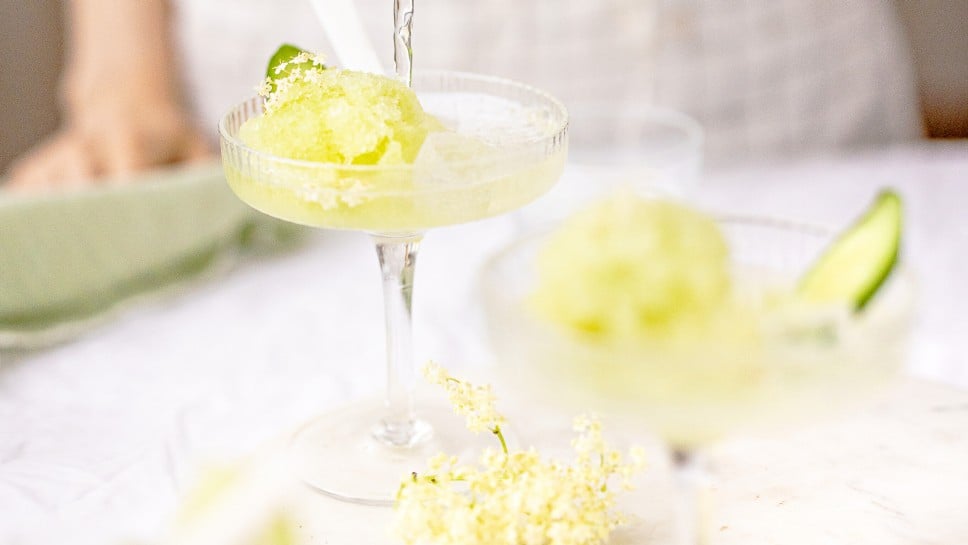SPAR Mahlzeit Gurken-Holunder-Granita mit Prosecco