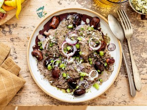 SPAR Mahlzeit Rindfleischsalat mit Käferbohnen, roten Zwiebeln und Kernöl