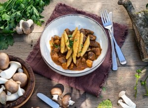 SPAR Mahlzeit! Schwammerlgulasch mit Schupfnudeln