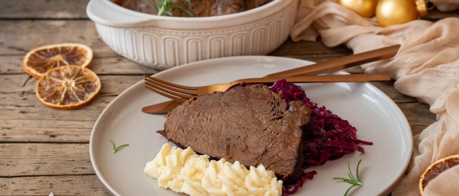 SPAR Mahlzeit Rindsbraten mit Rotkraut und Selleriepüree