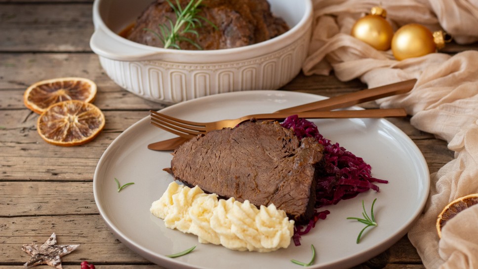 SPAR Mahlzeit Rindsbraten mit Rotkraut und Selleriepüree