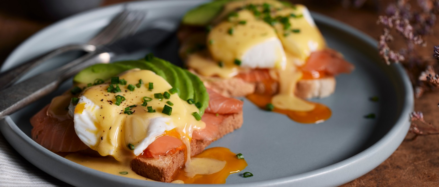 SPAR Mahlzeit Eggs Royale mit Avocado
