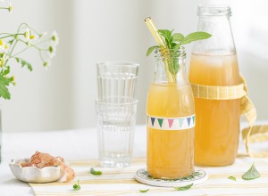 SPAR Mahlzeit Limonade aus Apfel- und Birnenschalen